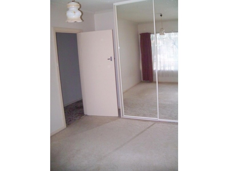 14 Montrose Avenue, Para Hills SA 5096