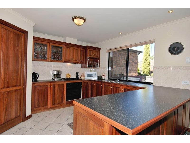 10 Gransden Parade, Greenwith SA 5125