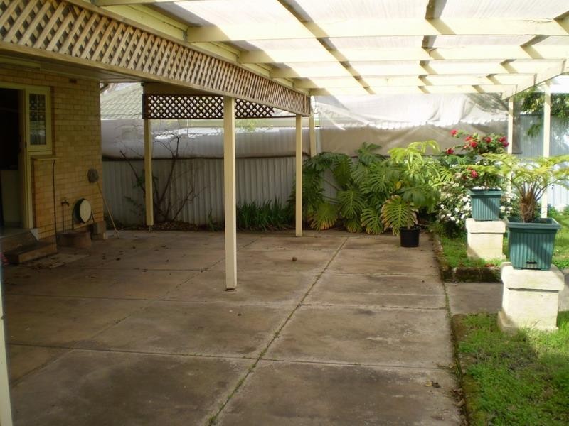 31 Far View Crescent, Ridgehaven SA 5097