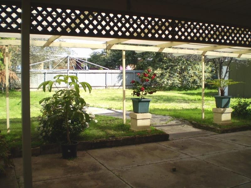 31 Far View Crescent, Ridgehaven SA 5097