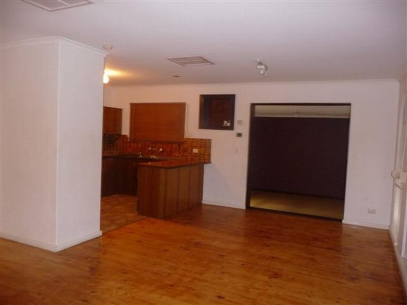 220 Salisbury Highway, Salisbury Downs SA 5108