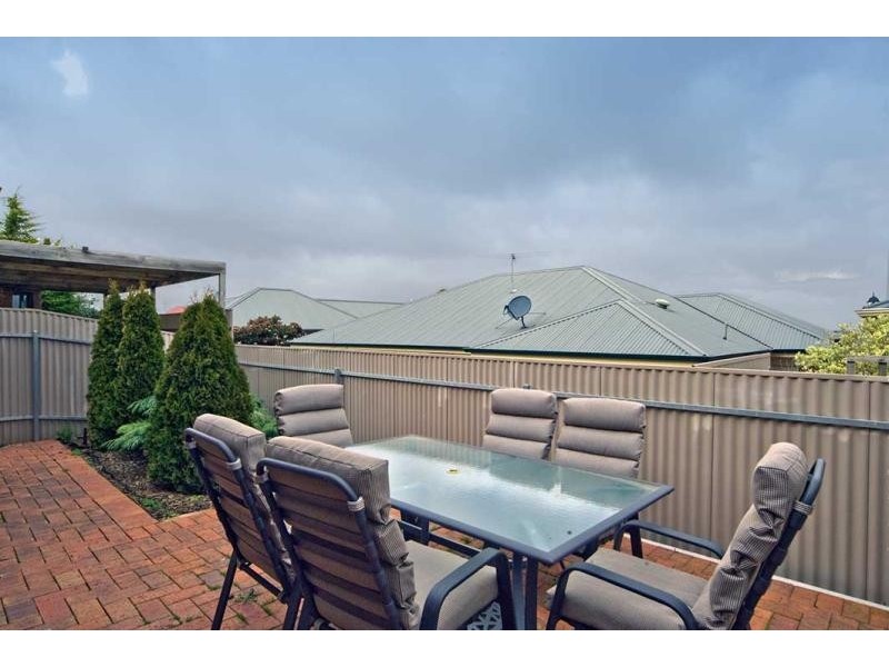 9 Inverary Close, Greenwith SA 5125