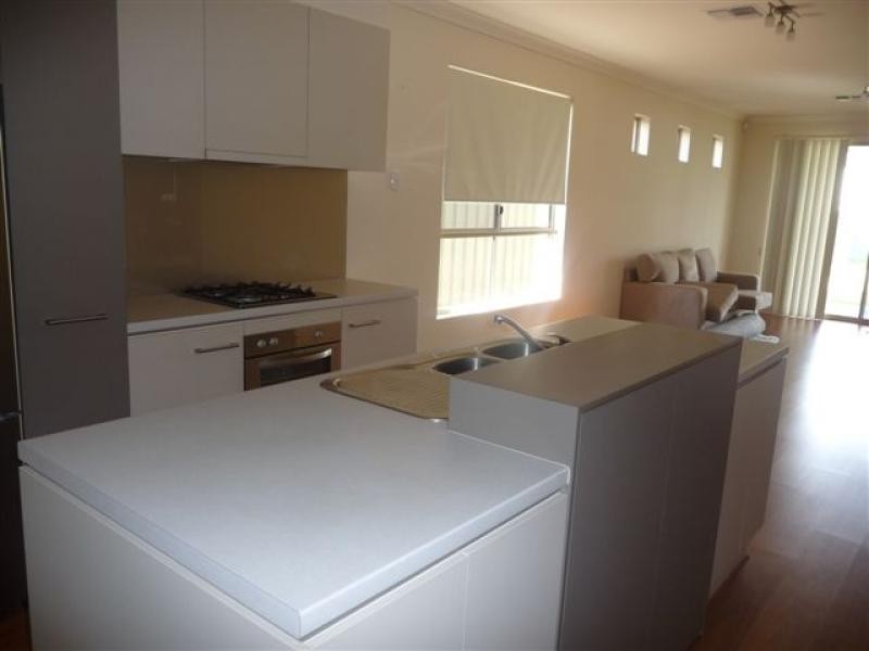 9 Thornton Road, Greenacres SA 5086