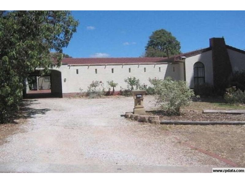 1 Stevens Drive, Ridgehaven SA 5097