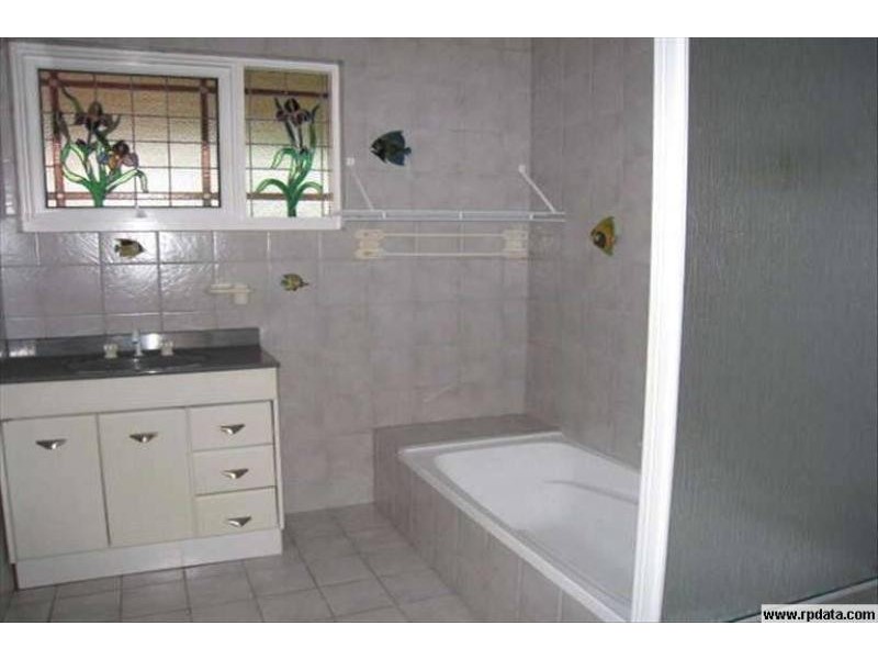 1 Stevens Drive, Ridgehaven SA 5097