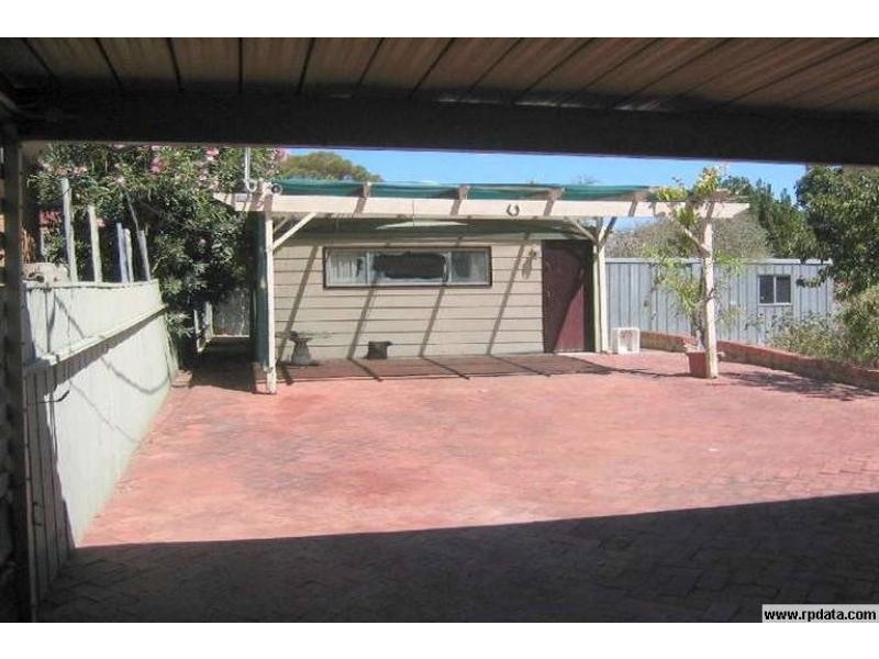 1 Stevens Drive, Ridgehaven SA 5097