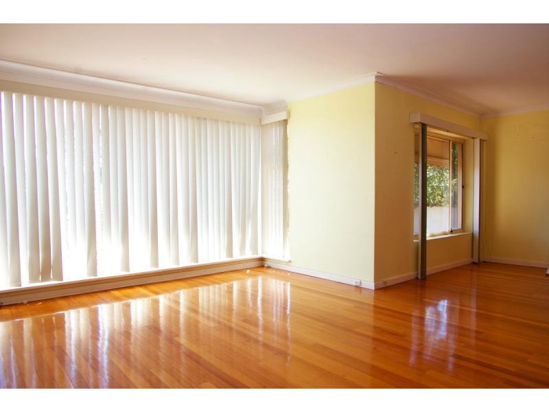 8 Alpha Crescent, Panorama SA 5041