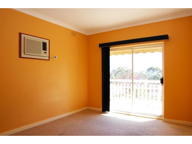 8 Alpha Crescent, Panorama SA 5041