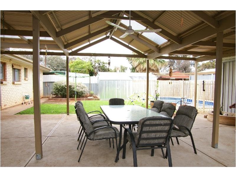 41 Woodfield Drive, Salisbury Downs SA 5108