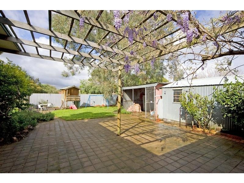 6 Sandland Avenue, Ridgehaven SA 5097