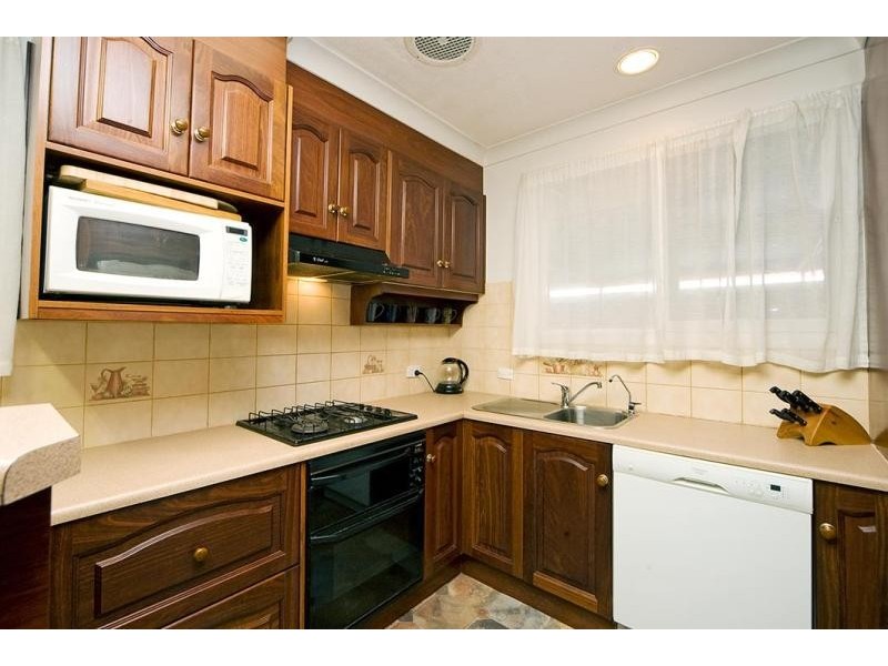 6 Sandland Avenue, Ridgehaven SA 5097