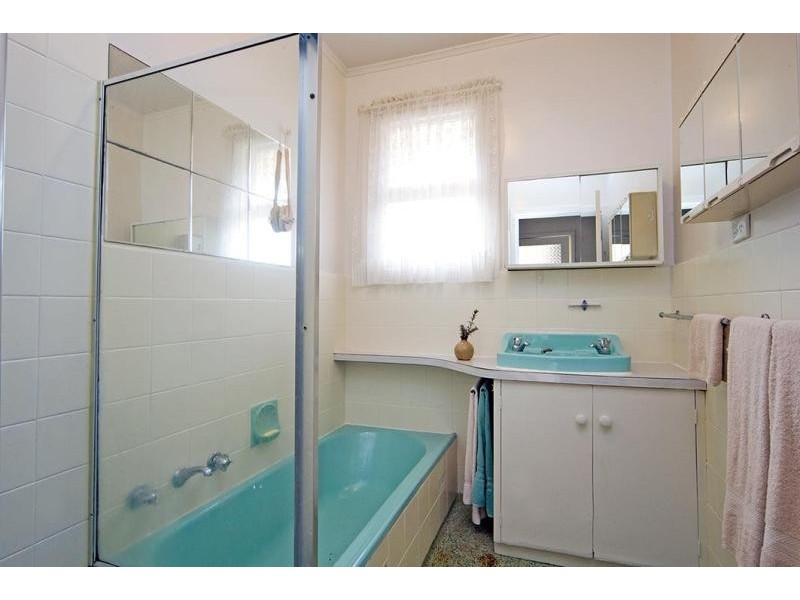 6 Sandland Avenue, Ridgehaven SA 5097