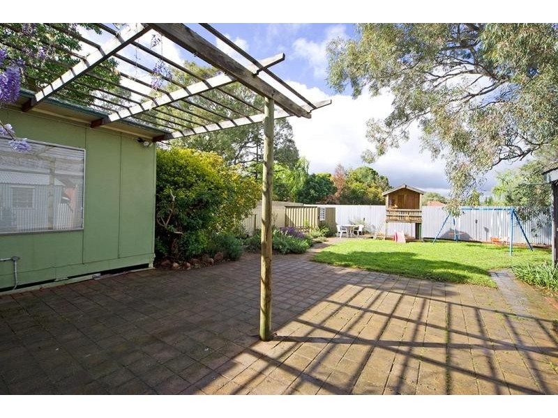 6 Sandland Avenue, Ridgehaven SA 5097