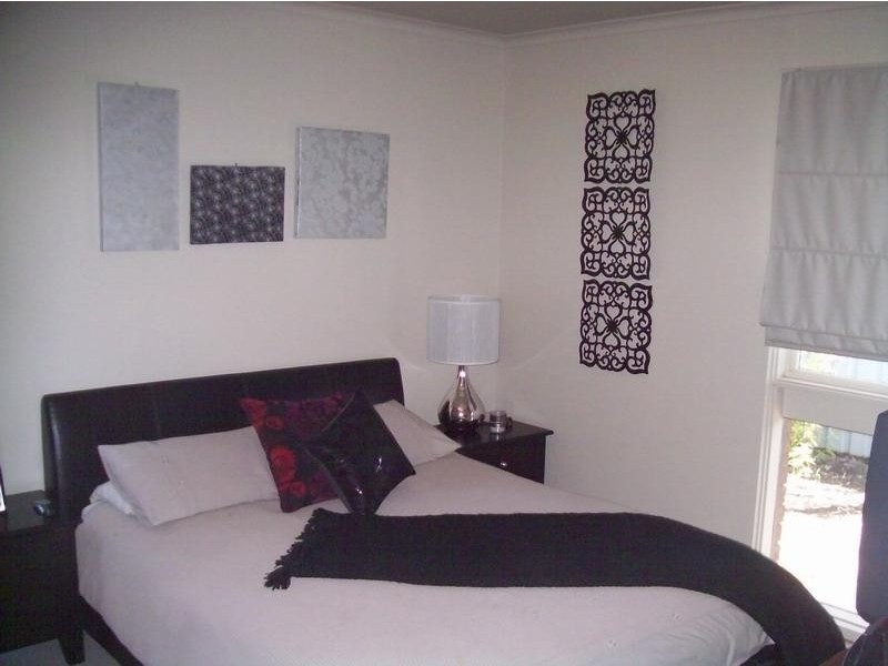 2 Chardonnay Crescent, Wynn Vale SA 5127