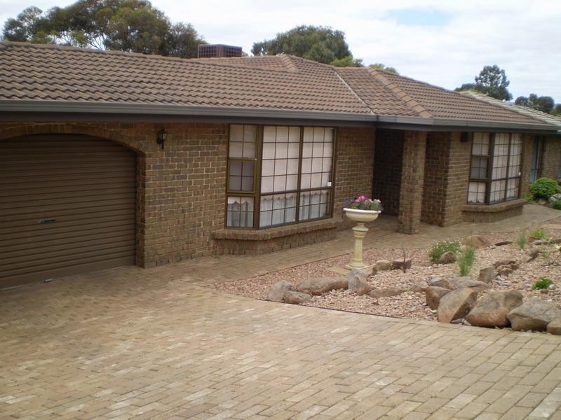 10 John Renwick Place, Modbury Heights SA 5092