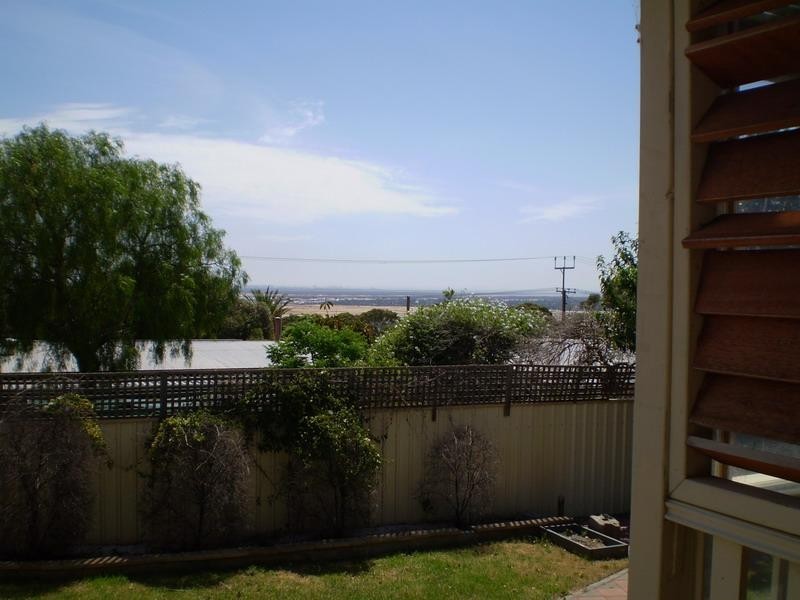 10 Sea view Road, Para Hills SA 5096