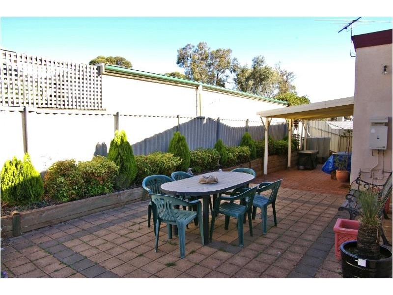 8 Nagle Avenue, Gulfview Heights SA 5096