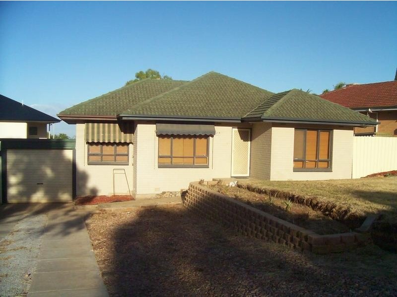 329 Nelson Road, Para Hills SA 5096