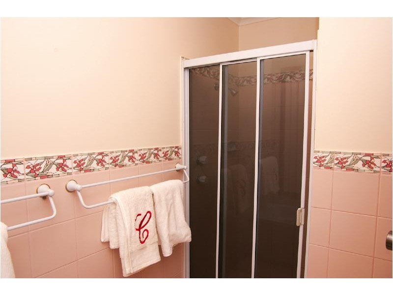 13 Debenham Court, Greenwith SA 5125