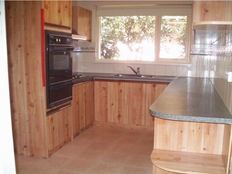 11 Harris Road, Redwood Park SA 5097