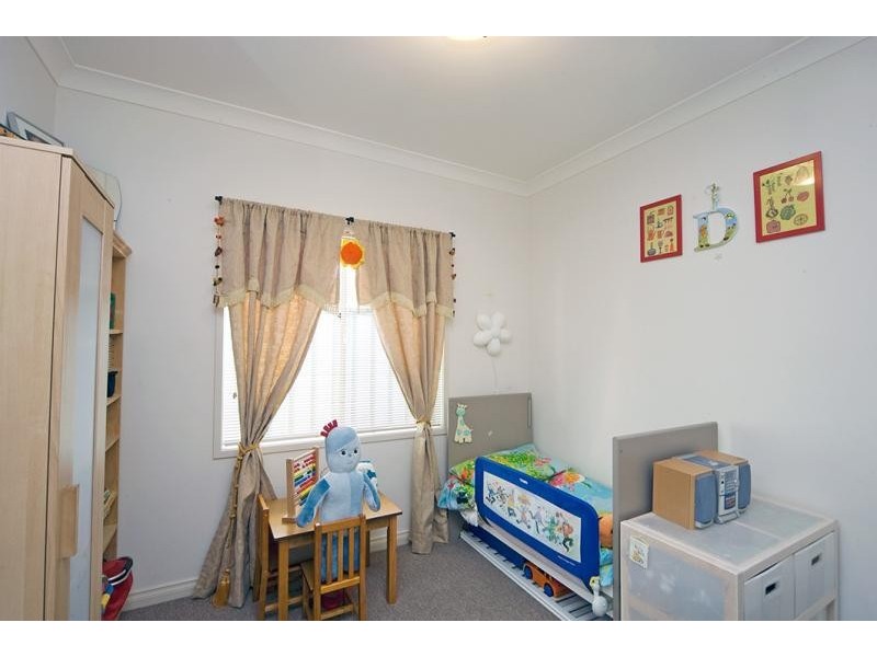 15 Creekview Drive, Mawson Lakes SA 5095