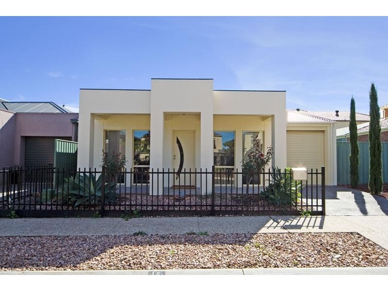 15 Creekview Drive, Mawson Lakes SA 5095