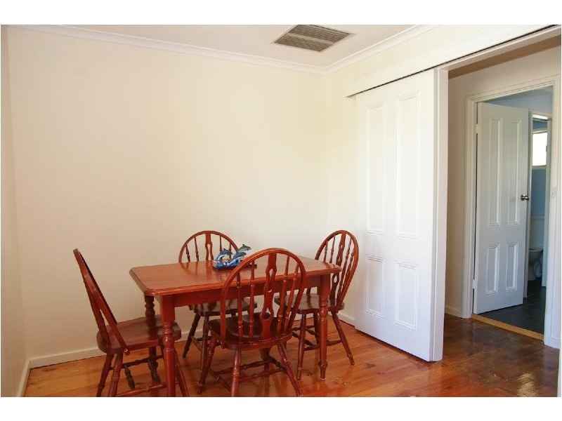 27 Chapman Crescent, Redwood Park SA 5097