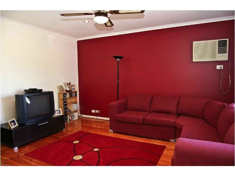 27 Chapman Crescent, Redwood Park SA 5097