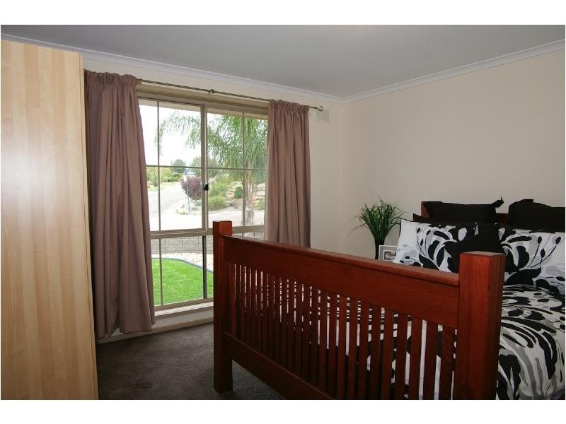 6 Brooklyn Chase, Greenwith SA 5125