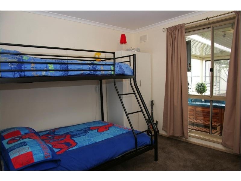 6 Brooklyn Chase, Greenwith SA 5125