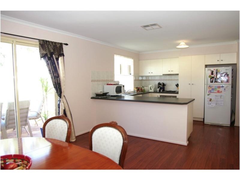 35 Doradus Avenue, Hope Valley SA 5090