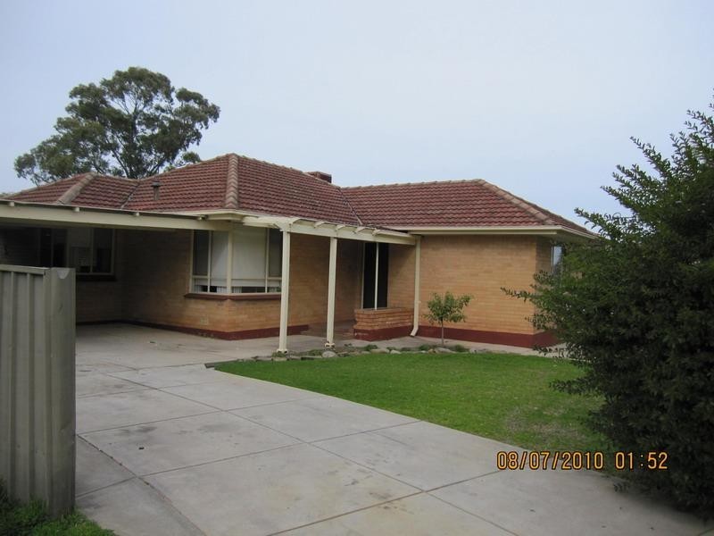 12 Elizabeth Crescent, Valley View SA 5093