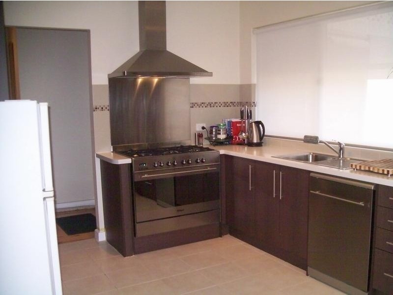 10 Glen Crescent, Vista SA 5091