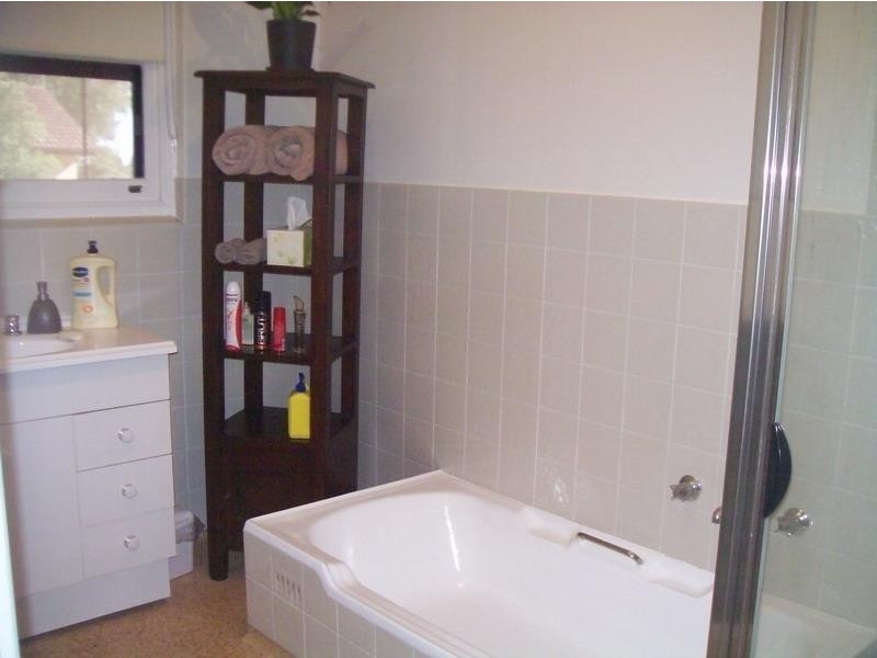 10 Glen Crescent, Vista SA 5091