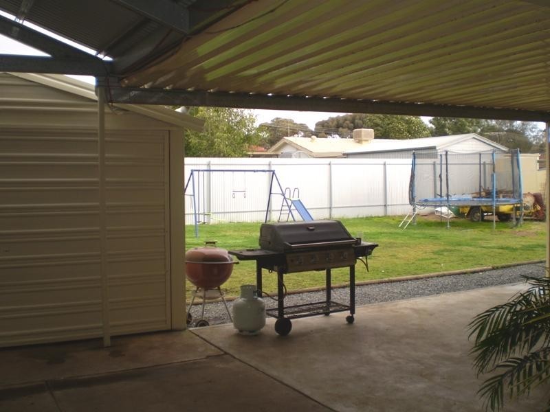11 Lydia Avenue, Ingle Farm SA 5098