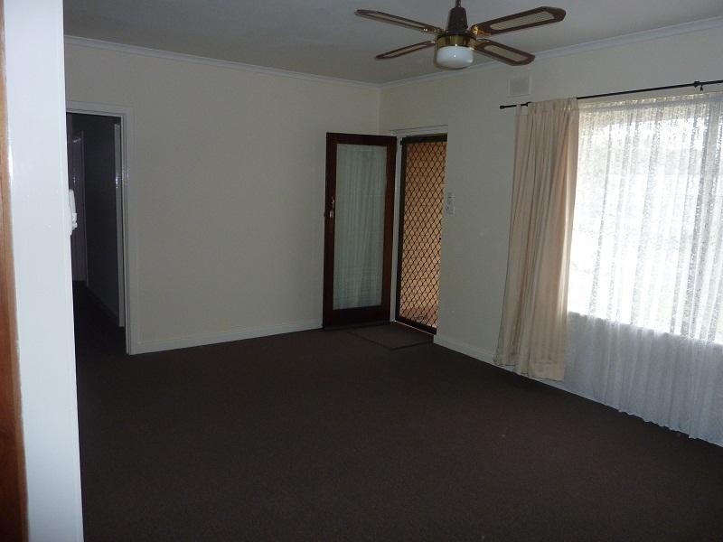 17 Dewer Avenue, Ridgehaven SA 5097