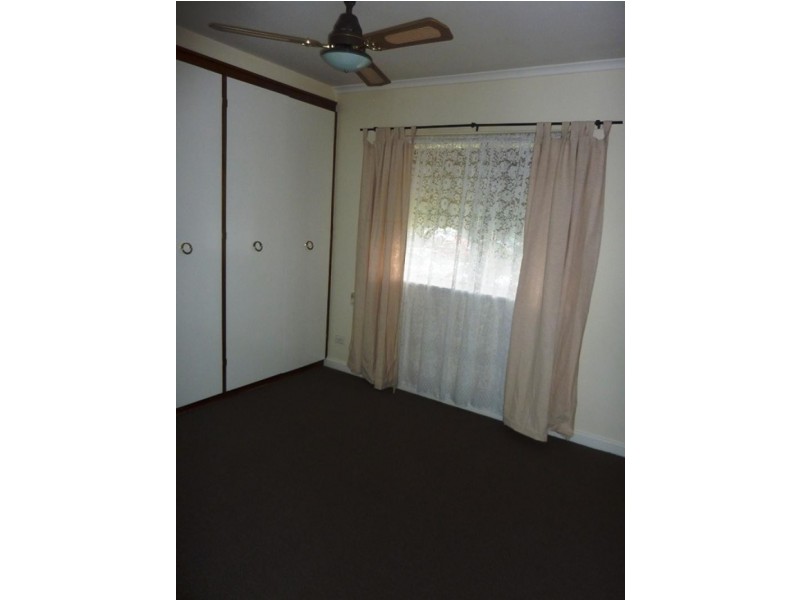 17 Dewer Avenue, Ridgehaven SA 5097