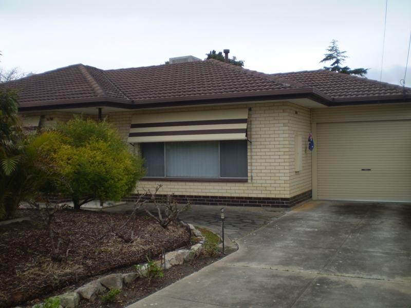1 Tareena Street, Ridgehaven SA 5097