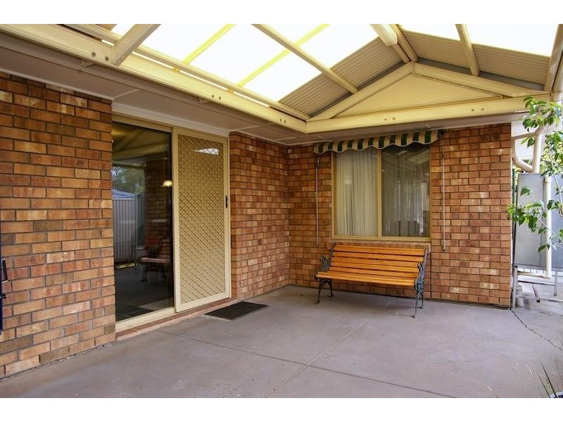 8 Glasgow Avenue, Modbury SA 5092