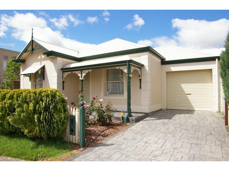 12 Windermere Crescent, Mawson Lakes SA 5095