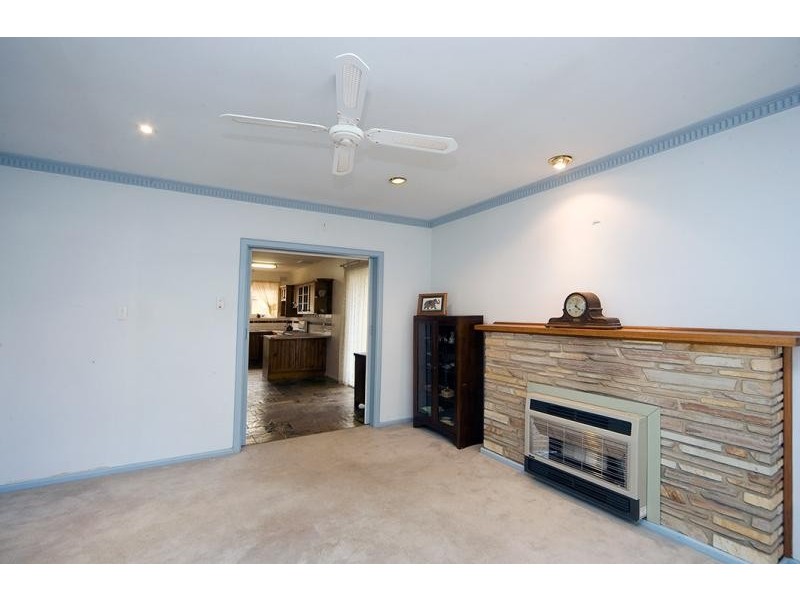 15 Eucalypt Parade, St Agnes SA 5097