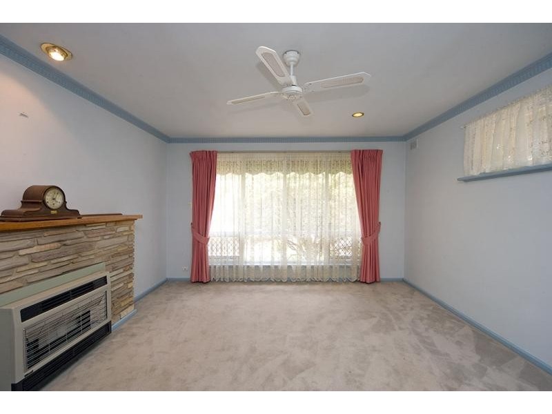 15 Eucalypt Parade, St Agnes SA 5097