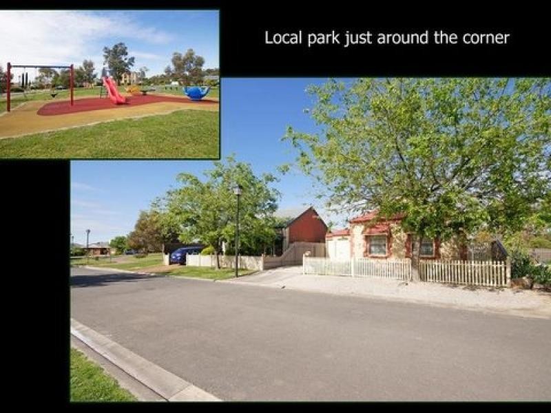 1 Coconut Grove, Golden Grove SA 5125