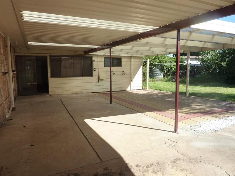 12 Angela Ave, Brahma Lodge SA 5109