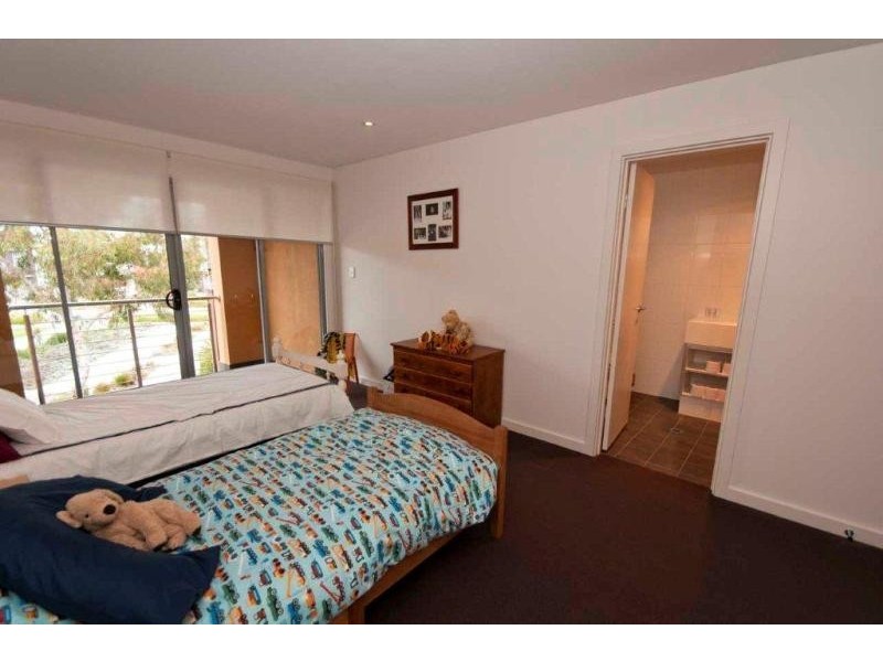 21 Chapel Lane, Mawson Lakes SA 5095