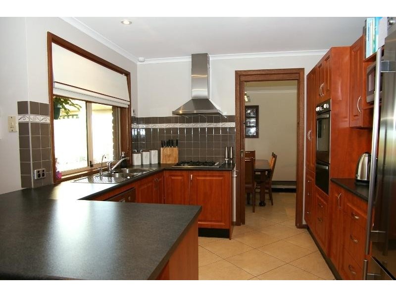 28 Mackay Court, Greenwith SA 5125