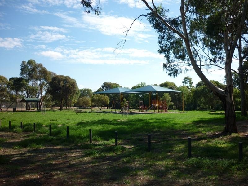 7 Valiant Court, Salisbury Heights SA 5109