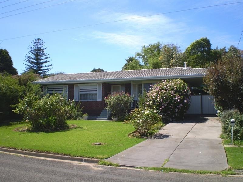 1 Goodes Road, Ridgehaven SA 5097