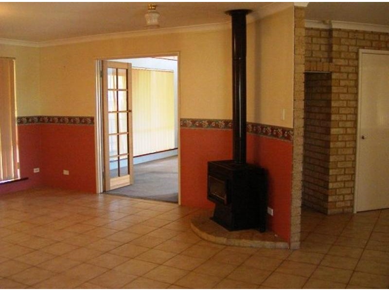 42 Kinley Road, Banjup WA 6164