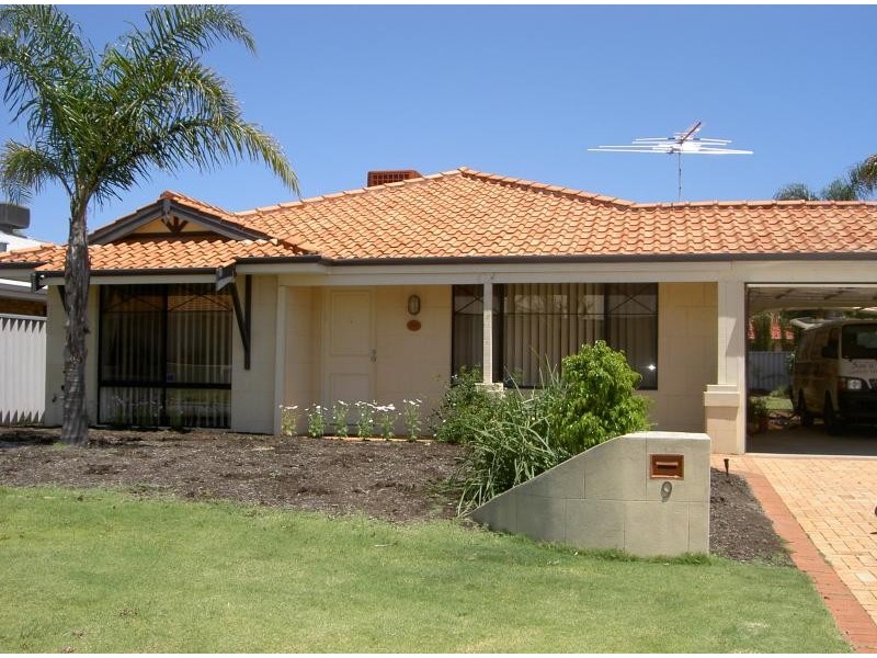 9 Ballard Mews, Success WA 6164